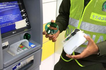 Con micro cámara intentaban grabar claves en cajero electrónico de Cali
