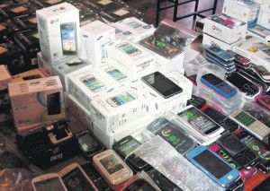 Mafias movilizan millones de dólares en celulares robados entre los países de la región