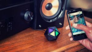 Moto Stream transforma tu altavoz en un improvisado equipo Bluetooth
