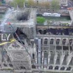 Primer vuelo de dron sobre Notre Dame después del incendio