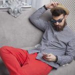 Hombre con smartphone