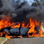 En Florida: decenas de autos eléctricos comienzan a arder luego de haber quedados sumergidos en agua salada