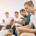 ¿Cómo crear una red WiFi para invitados en tu hogar? Mejor que estar dando tu contraseña
