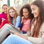 Así debes configurar los móviles para niños