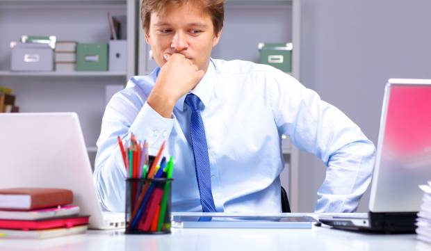 Nueva oleada de timos laborales en LinkedIn: identifícalos y protégete