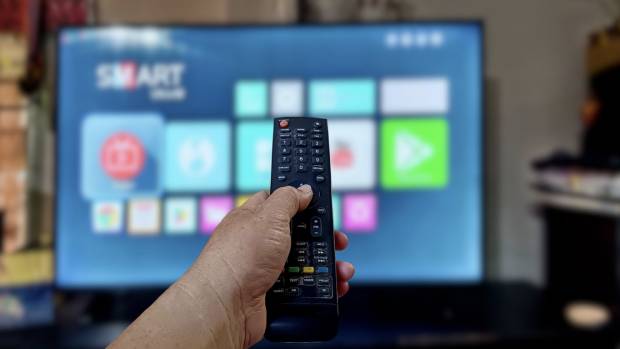 ¿En qué te beneficia elegir las pantallas Smart TV?