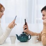 El impacto psicológico de estar constantemente conectado: cómo equilibrar tecnología y bienestar