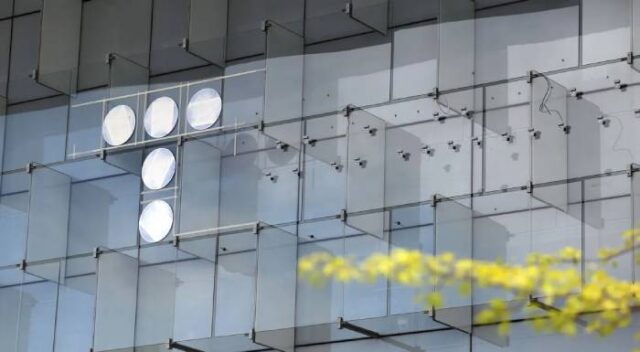 Telefónica abandona Argentina: Venta por $1.2 mil millones genera alerta por monopolio