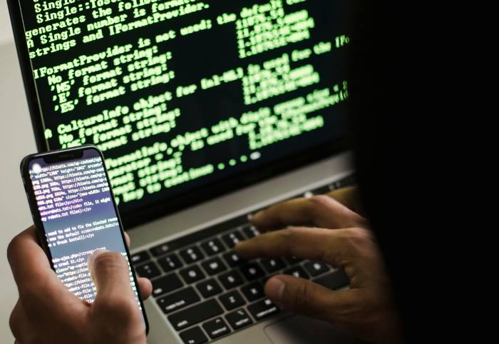 ¡Alerta! Falso asistente de IA infecta PCs y roba datos en América Latina
