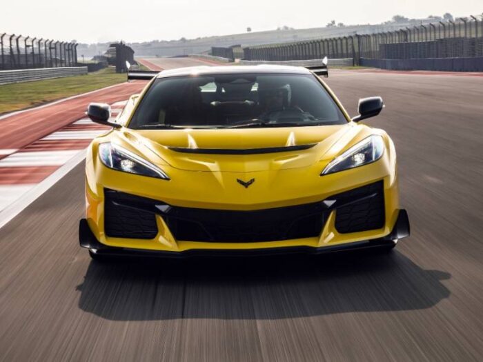 Chevrolet Corvette ZR1 2026 rompe récord del McLaren Senna en Virginia y marca nueva referencia en pista