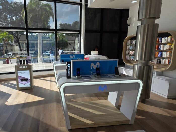 Movistar Venezuela alcanza 10 millones de clientes y renueva sus Centros de Servicio con experiencia 360