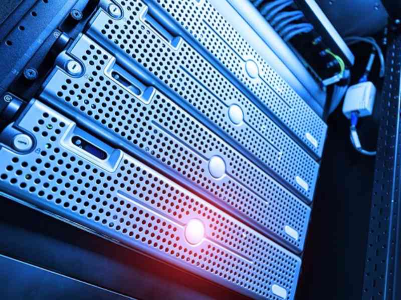 Comparativa real: VPS vs compartido según tráfico y recursos