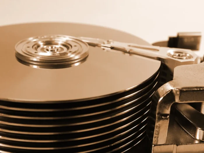 Windows 11 rompe un límite histórico: adiós a los 32 GB en FAT32 tras casi 30 años