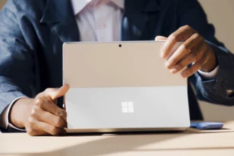 Microsoft renueva sus Surface para empresas: más IA, nuevos chips Intel y Qualcomm y foco en productividad