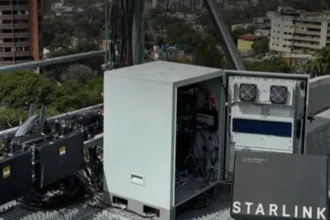 Los terremotos en Venezuela también ponen a prueba la capacidad de respuesta de las redes de telecomunicaciones. Digitel anuncia la incorporación de una estación base con conectividad satelital mediante la red de Starlink en el estado La Guaira
