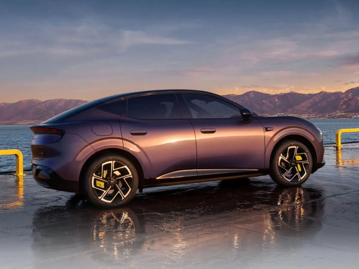 XPeng L03: una SUV eléctrica económica con el mismo cerebro de un robot humanoide, un taxi autónomo y un auto volador