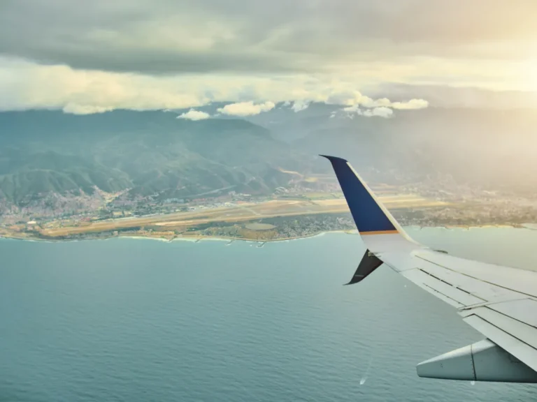 ID 250566897 | Maiquetia © Rommel Gonzalez | Dreamstime.com