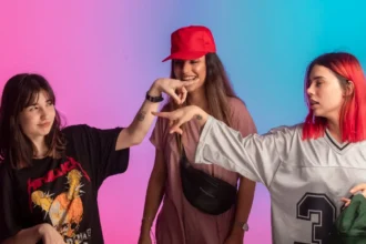 Farmear aura: la tendencia viral que convierte a niños y adolescentes en blanco fácil de estafadores