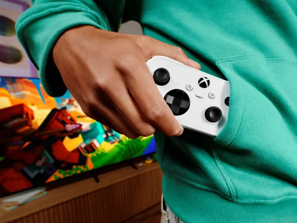 Microsoft presenta Xbox Nano Controller: el mando de bolsillo que cuesta 50 dólares y no es solo para niños